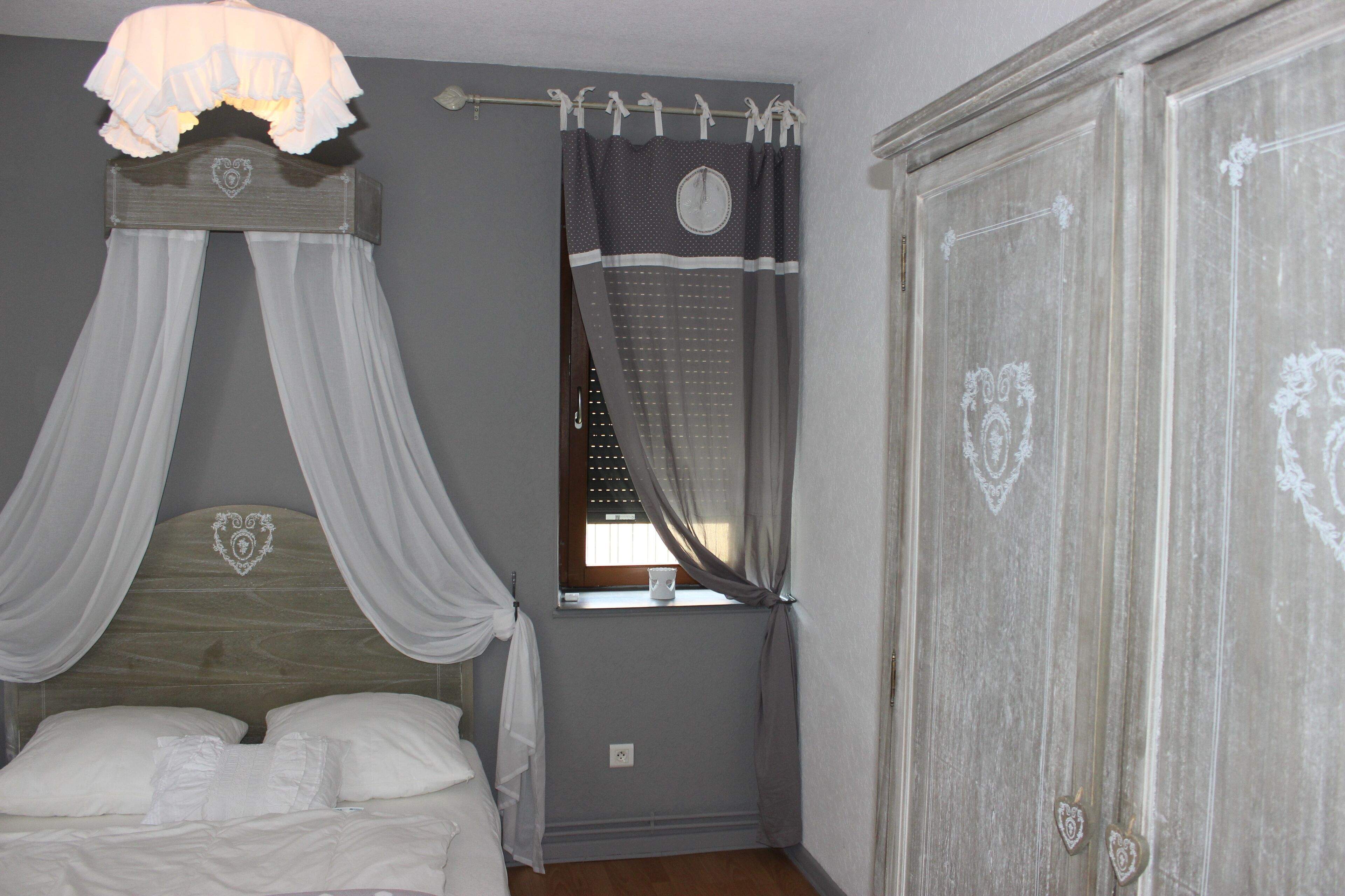 3 chambres, fer et planche à repasser, Wi-Fi gratuit