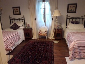 2 Schlafzimmer, Bügeleisen/Bügelbrett, kostenloses WLAN, Bettwäsche