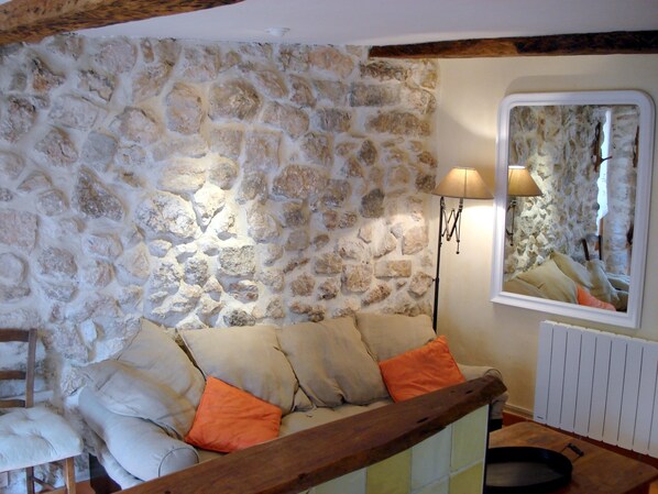 Téléviseur, lecteur de DVD, chaîne audio