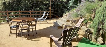 Independent garden level with exceptional views