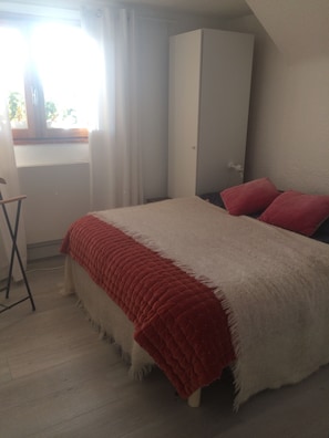 2 quartos, Wi-Fi, roupa de cama