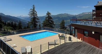 ARCS 1800 SELTEN! 4 sonnige Zimmer am Fuße der Piste mit Balkon!