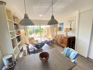 TV, table tennis, books