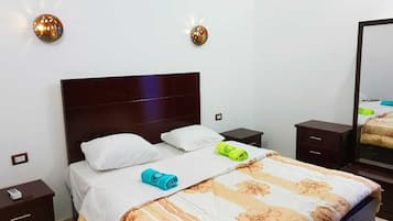 2 bedrooms, WiFi, bed sheets, wheelchair access