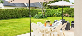 Le Chant de la Mer, exposée Sud, 800m plage, Wifi fibre, 2 TV, grand jardin clos