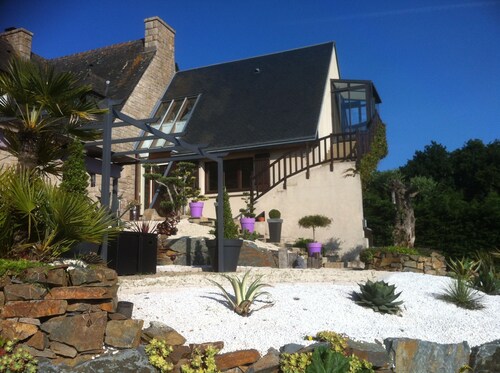 belle location vue sur mer avec spa et sauna