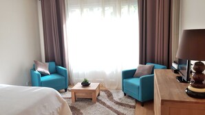 Fer et planche à repasser, Wi-Fi gratuit, draps fournis