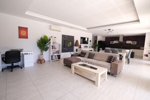 Smart TV