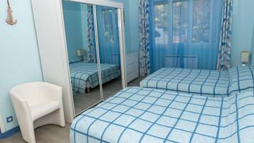 4 habitaciones, tabla de planchar con plancha y wifi gratis