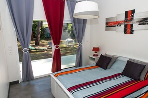 4 bedrooms, iron/ironing board, free WiFi, wheelchair access - Pretty 3 stars villa, on wooded land near the beach and the lake (Biscarrosse)