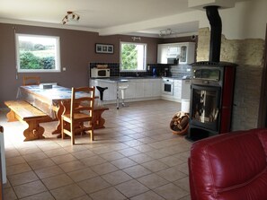 Interior - High comfort house, spacious and well-lit in a quiet environment (Lanmodez)