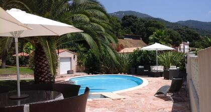 Corsica, self-contained studio, private pool and garden, Ajaccio region