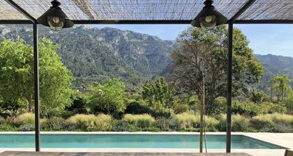 Villa en pierre, vue sur la montagne, calme et proche du centre-ville de Soller
