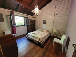 4 Schlafzimmer, Bügeleisen/Bügelbrett, kostenloses WLAN, Bettwäsche