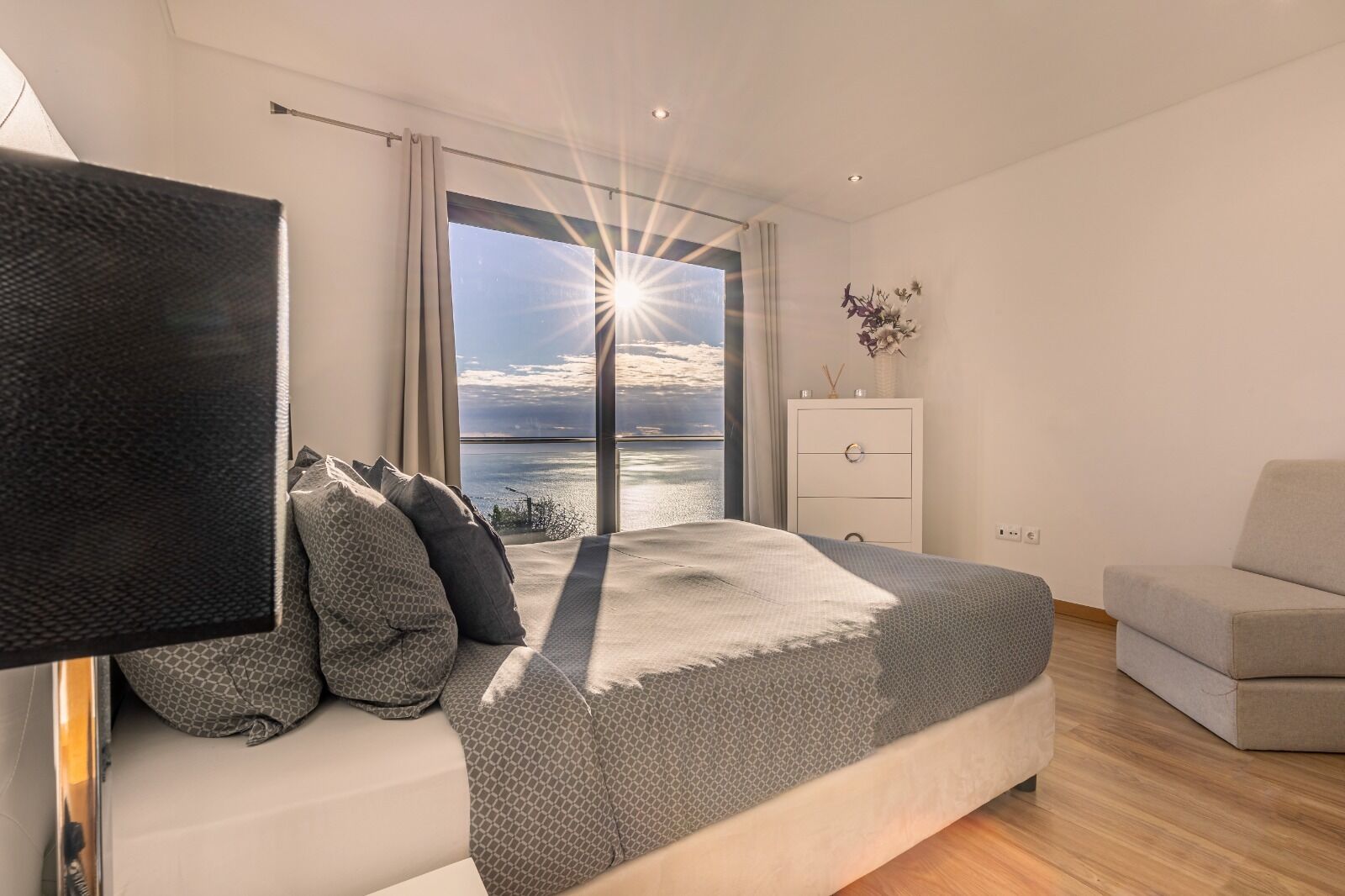 4 Schlafzimmer, Bügeleisen/Bügelbrett, kostenloses WLAN, Bettwäsche