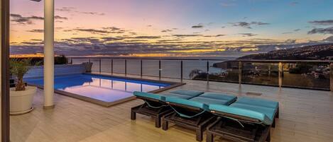 Outdoor pool, a heated pool