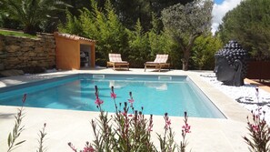 A heated pool - Gite in luxury house with air conditioning, private heated pool, housekeeping included. (La Cadiere-d'Azur)