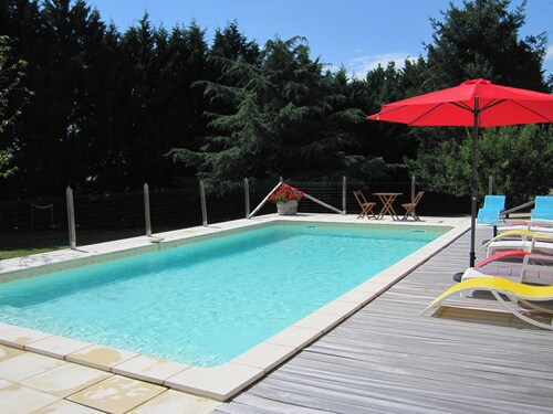 House with heated swimming pool on 3000 M² fenced plot in Mauzac Périgord
