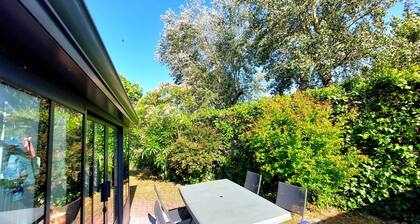 VIEJO: encantadora casa de 100m de la playa (2 dormitorios, 2 baños)