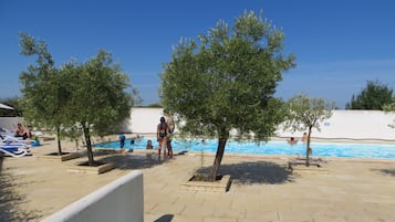 Piscine extérieure, piscine chauffée