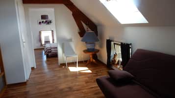 2 Schlafzimmer, Bügeleisen/Bügelbrett, kostenloses WLAN
