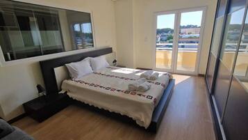 3 habitaciones, tabla de planchar con plancha y wifi gratis