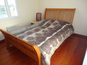 2 Schlafzimmer, Bügeleisen/Bügelbrett, kostenloses WLAN