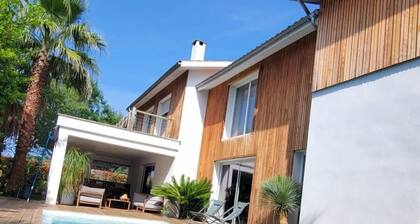 Contemporary villa 7 minutes from Soorts Hossegor and 7 kms of beach