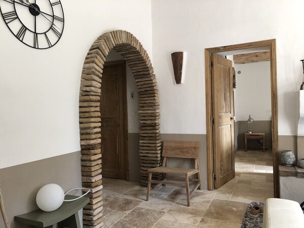 Interior - Porto-Vecchio, quiet sheepfold near Palombaggia beach with private pool. (Porto-Vecchio)