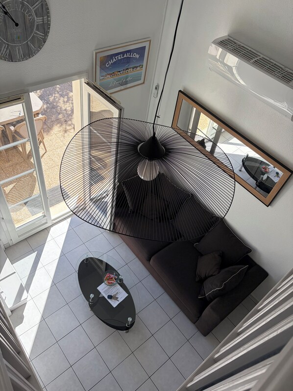 Televisión y estéreo 