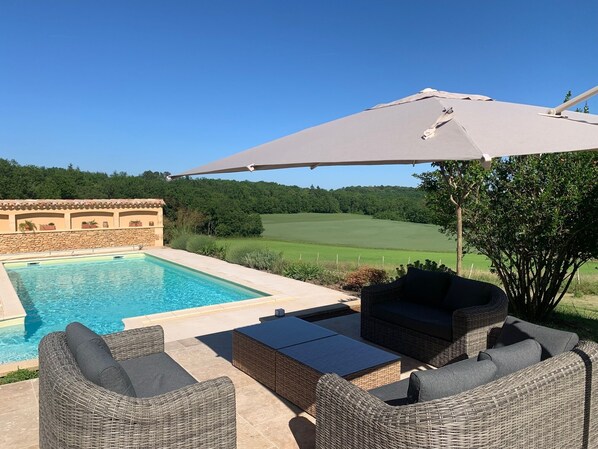 Piscine extérieure, piscine chauffée