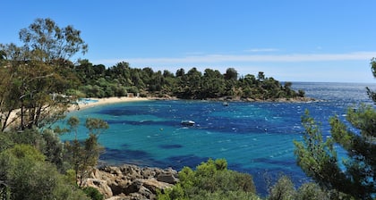 Charming sea view villa quiet close to the beaches