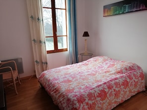 3 quartos, ferros/tábuas de passar roupa, berço de viagem, Wi-Fi