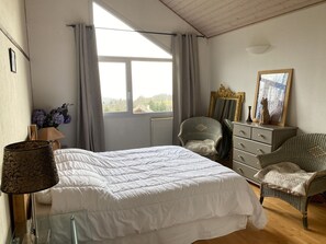 4 Schlafzimmer, Bügeleisen/Bügelbrett, Reisekinderbett, kostenloses WLAN
