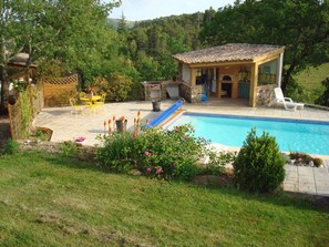 Outdoor pool - Sud Adèche in VINEZAC Cottage in the heart of an olive grove  (Vinezac)