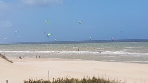 On the beach - Apartment facing the sea with balcony, very bright with garage (Koksijde)