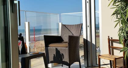 Appartement face Ă la mer avec terrasse balcon , trĂšs lumineux avec garage