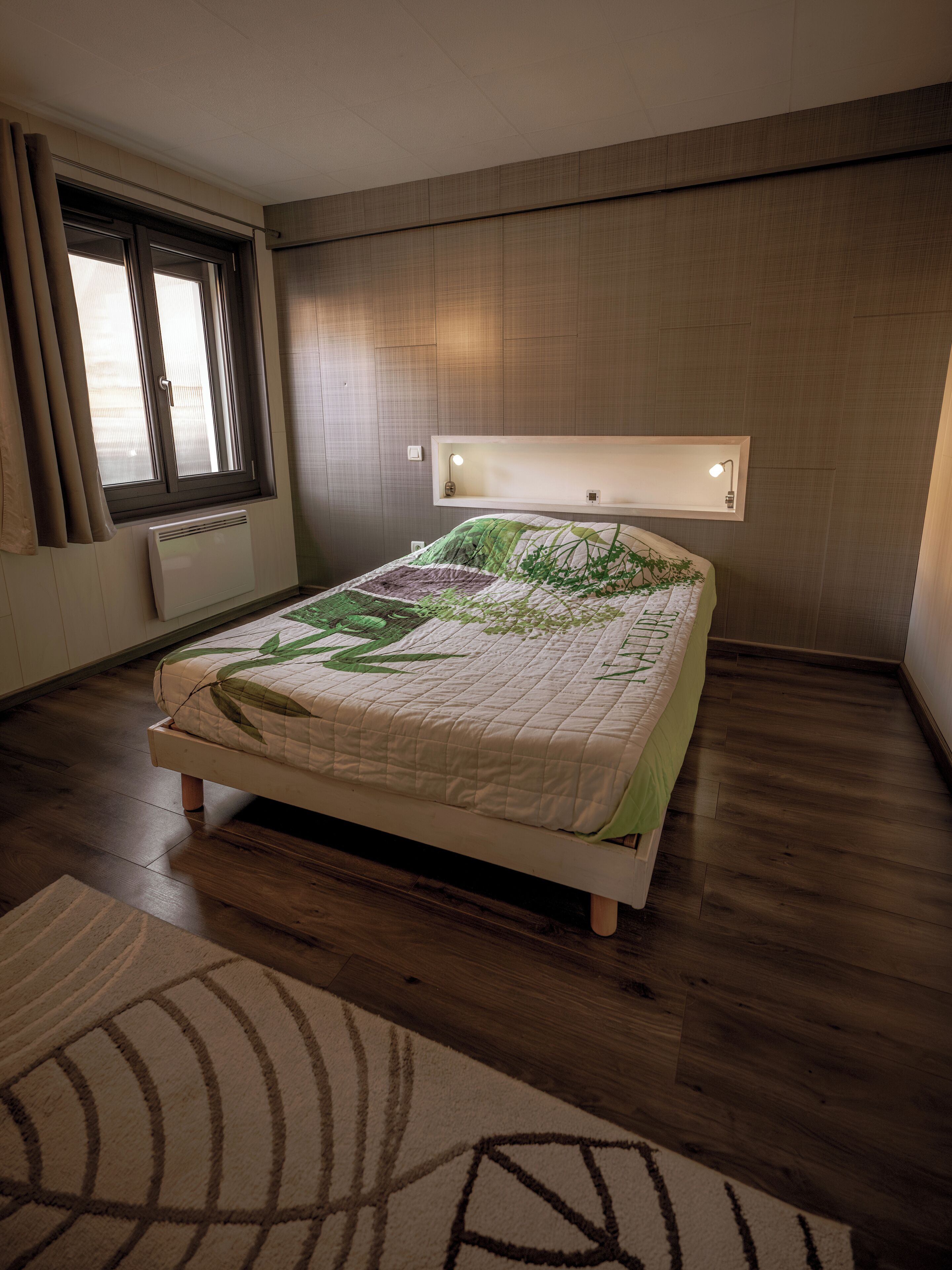 1 chambre, fer et planche à repasser, lit parapluie, Wi-Fi gratuit