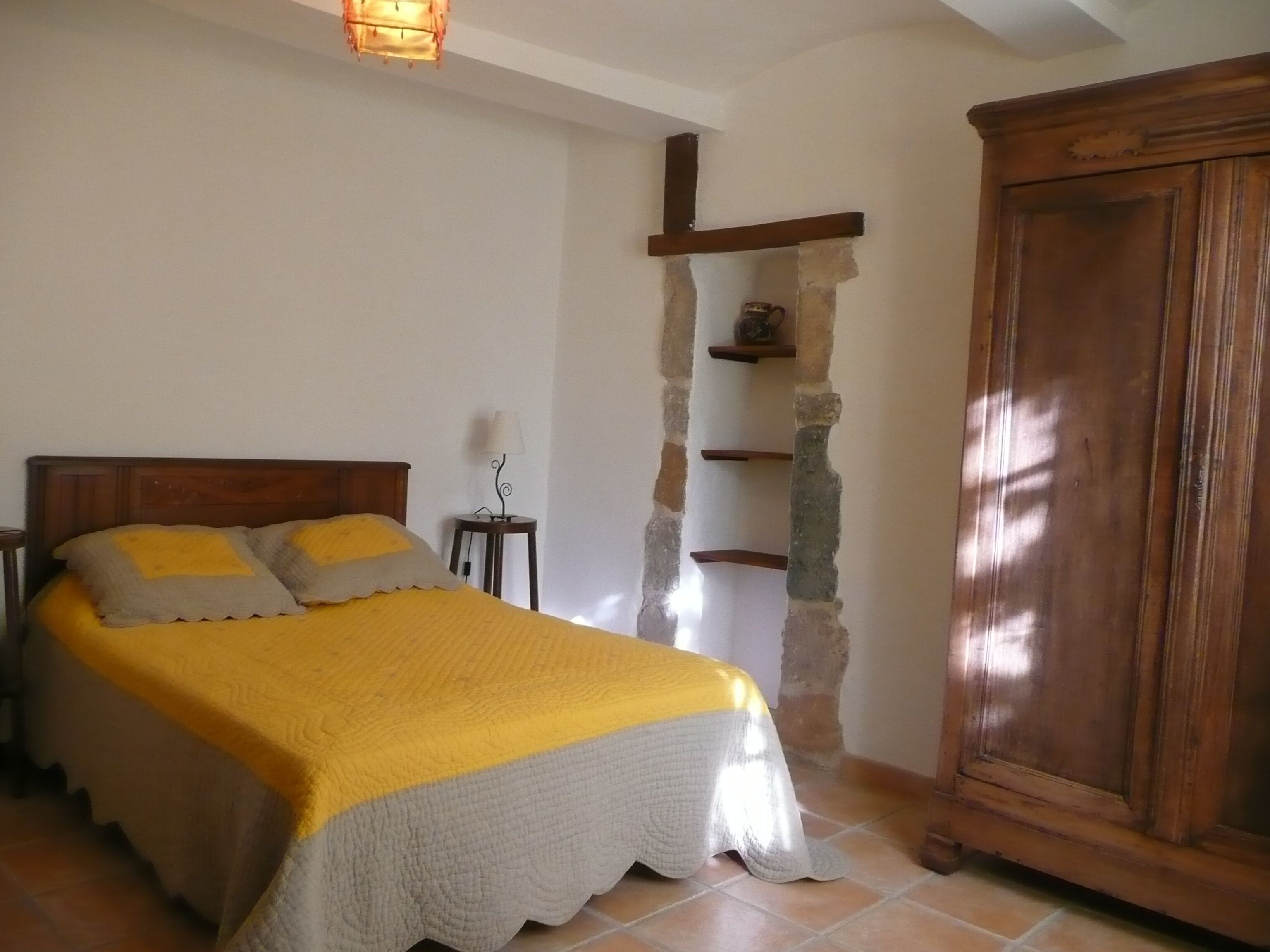 2 chambres, fer et planche à repasser, lit parapluie, Wi-Fi gratuit