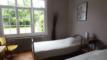 2 Schlafzimmer, Bügeleisen/Bügelbrett, Reisekinderbett, kostenloses WLAN