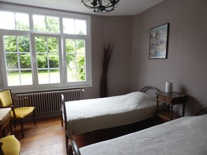 2 Schlafzimmer, Bügeleisen/Bügelbrett, Reisekinderbett, kostenloses WLAN