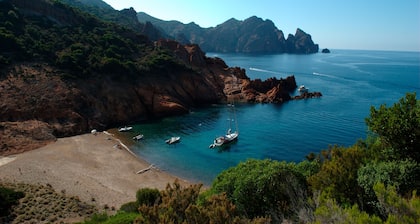 APPARTEMENT VUE MER 100 METRES DE LA PLAGE  PISCINE CHAUFFEE