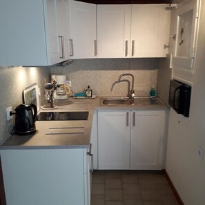 Fridge, microwave, oven, stovetop - BEL APPT quiet, centrally located, 200m beach, surf spot The Cers - WIFI - (Capbreton)