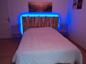 4 soverom, strykejern/-brett, reiseseng for barn og wi-fi (inkludert)