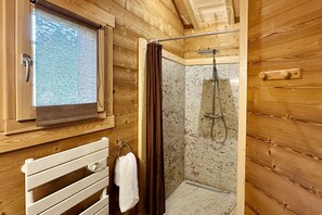 Badewanne, Haartrockner, Seife
