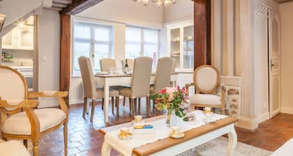 * La Maison du PĂȘcheur avec jardinet * Plein CĆur du Centre Historique Honfleur