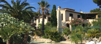 Bellissimo monolocale in una grande villa provenzale