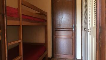 2 chambres, fer et planche Ă repasser, lit parapluie, Wi-Fi gratuit