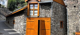 Spacious barn, comfortable for family stay. Charming place, outdoor terrace