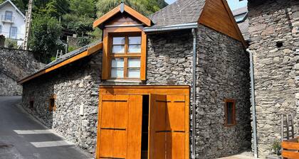 Spacious barn, comfortable for family stay. Charming place, outdoor terrace